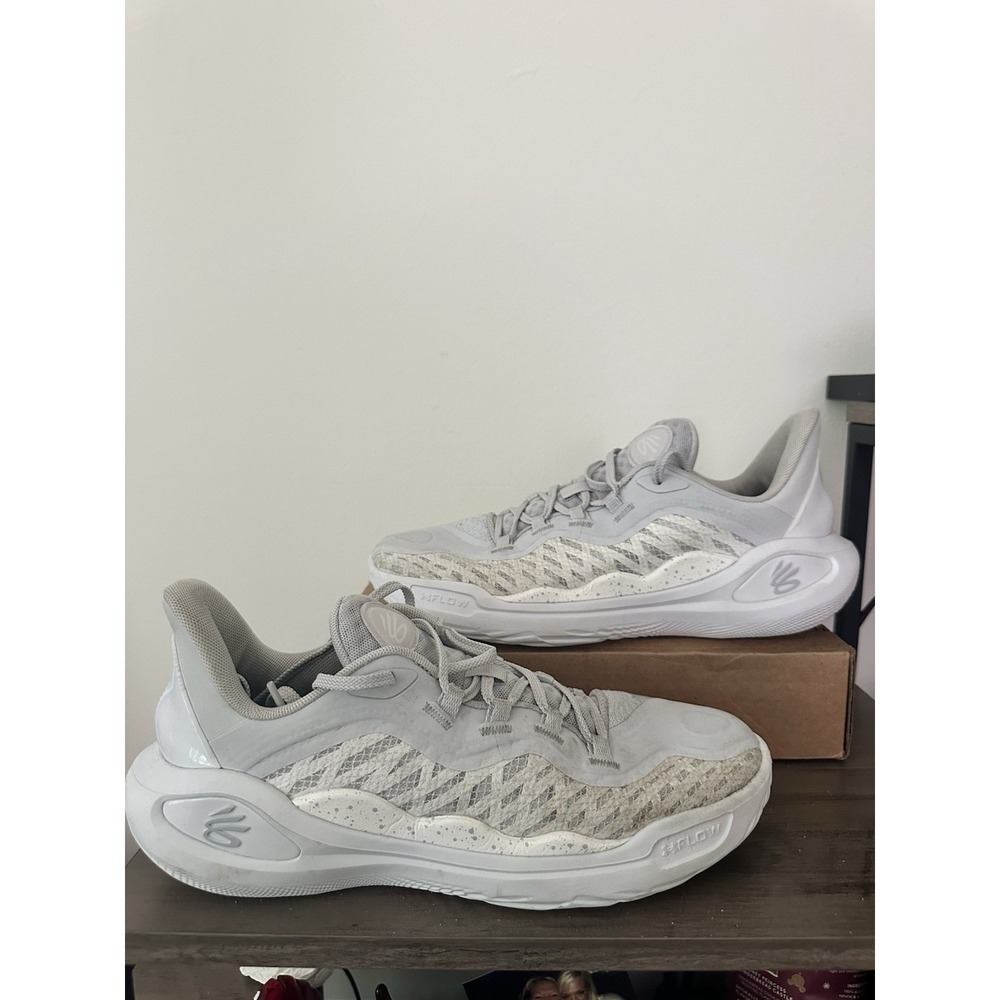 Under Armour Curry 3Z7 Basketball Shoes Gray White 3026622-102 Men's Size 9.5